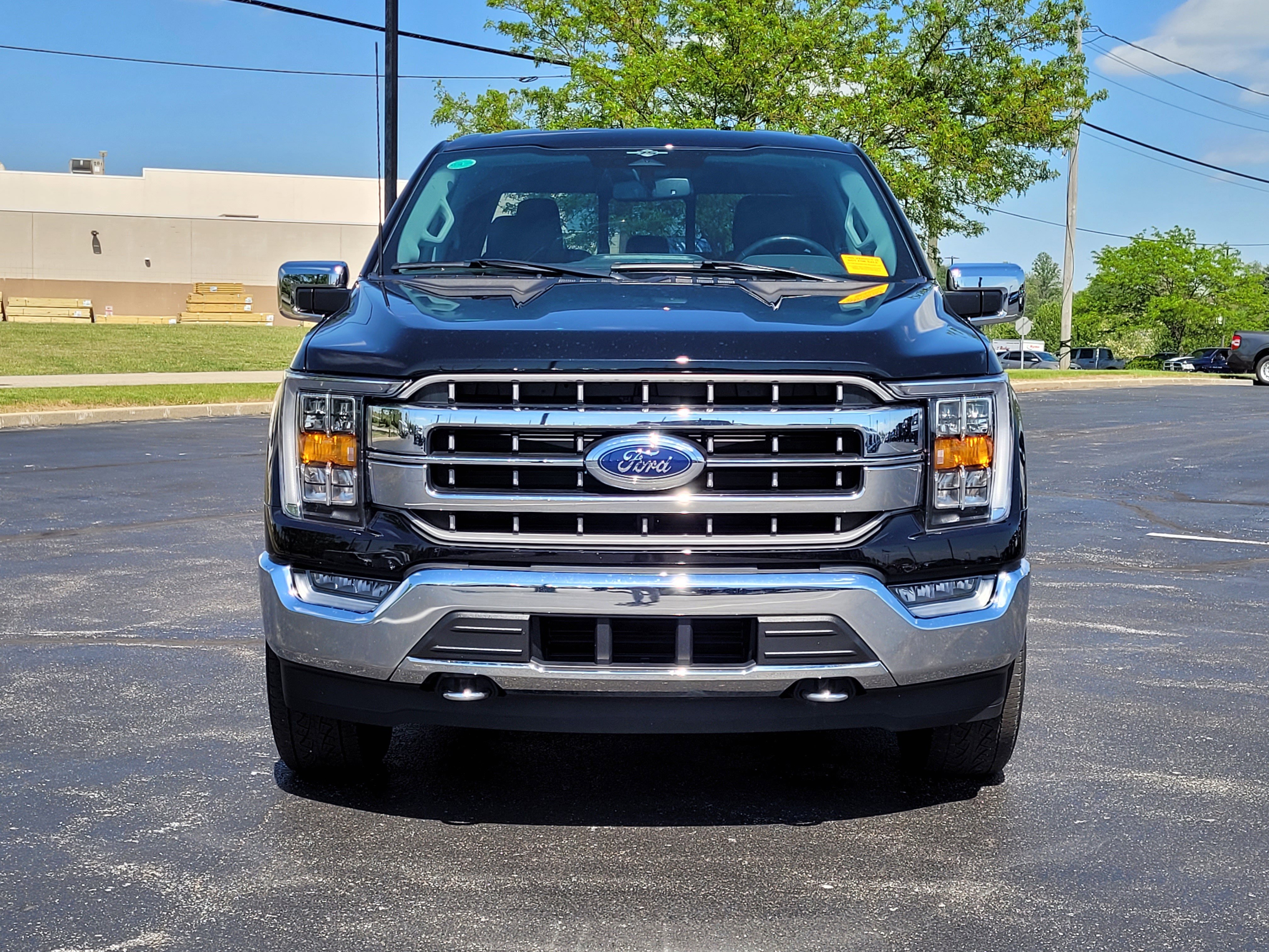 Used 2023 Ford F150 Lariat w/ Max Trailer Tow Package AWD/4WD image 9