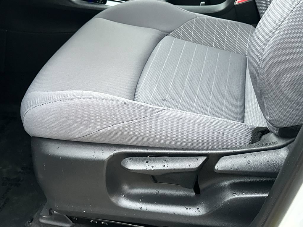 Used 2023 Toyota Corolla Cross AWD Hybrid image 15