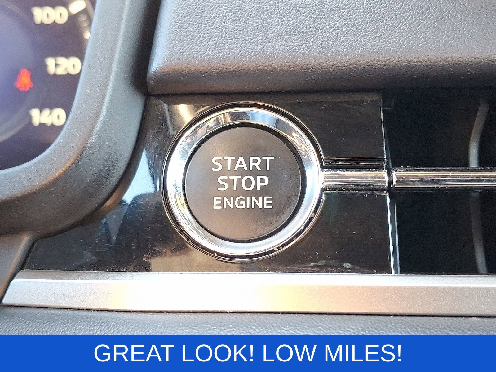 Used 2023 Mitsubishi Outlander SE Black Edition image 26