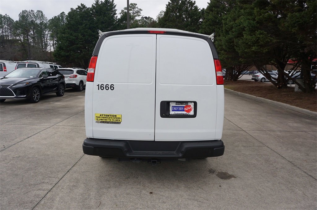 Used 2022 Chevrolet Express 2500 w/ Driver Convenience Package image 17