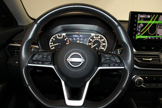 Used 2024 Nissan Altima 2.5 SR w/ SR Premium Package image 21