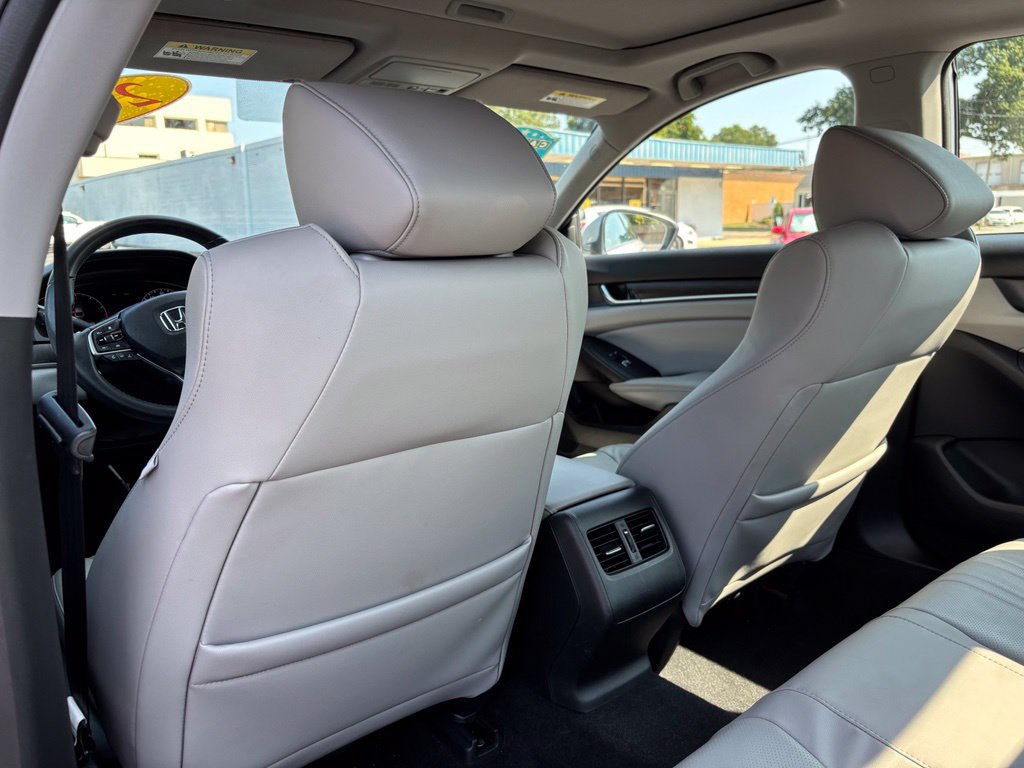 Used 2018 Honda Accord Touring image 22