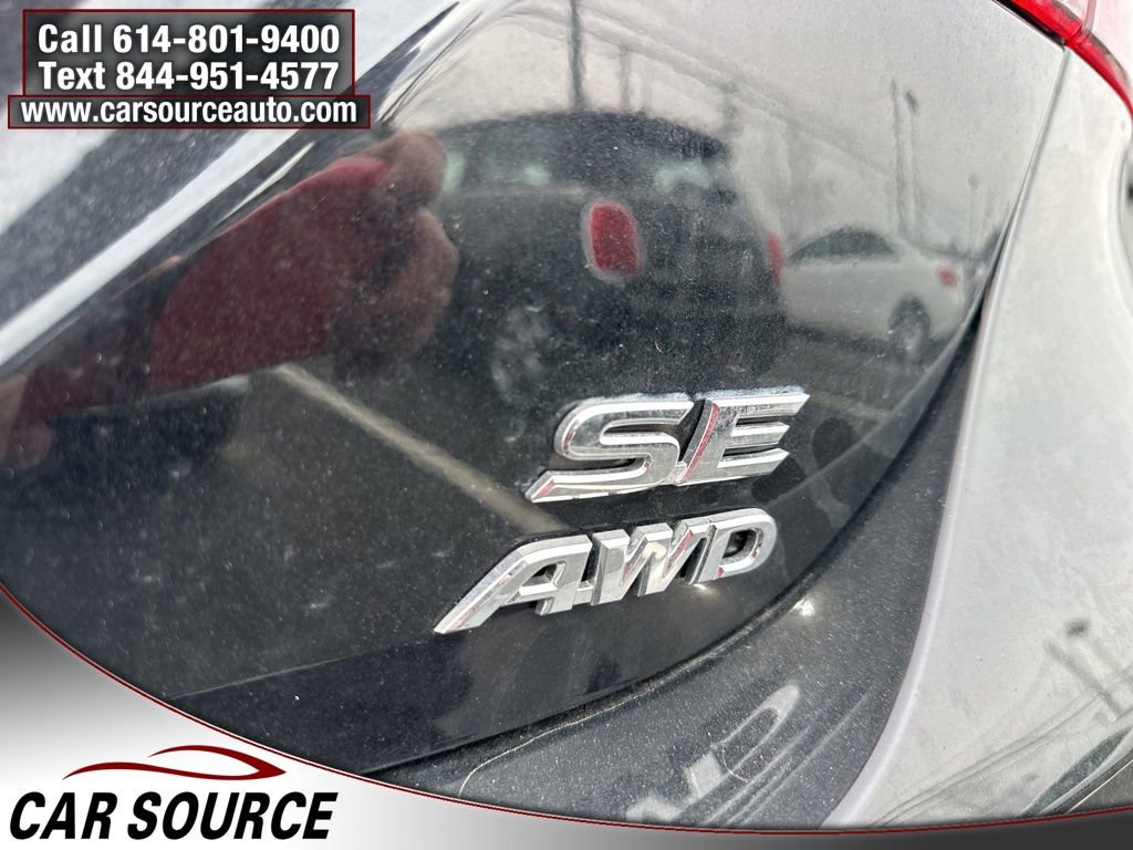 Used 2023 Toyota Camry SE w/ Cold Weather Package image 6