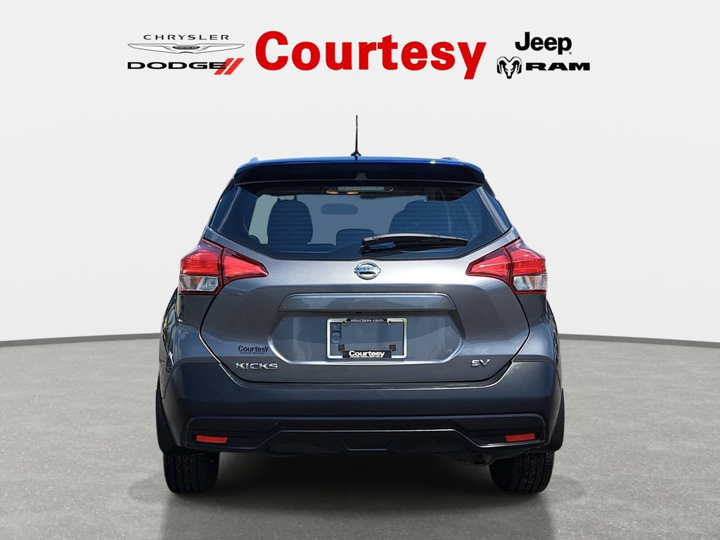 Used 2019 Nissan Kicks SV FWD image 5