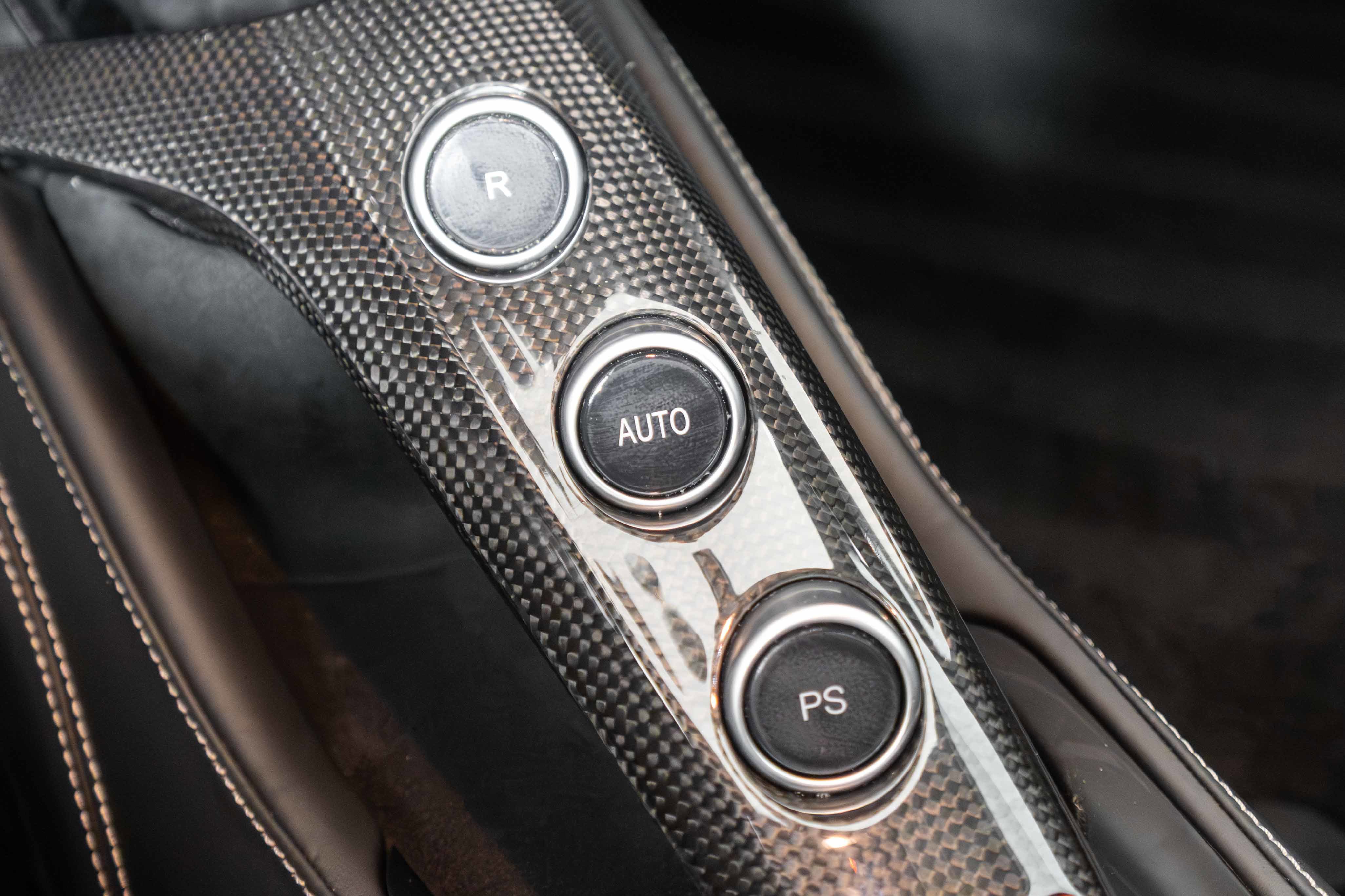Used 2016 Ferrari 488 Spider image 39