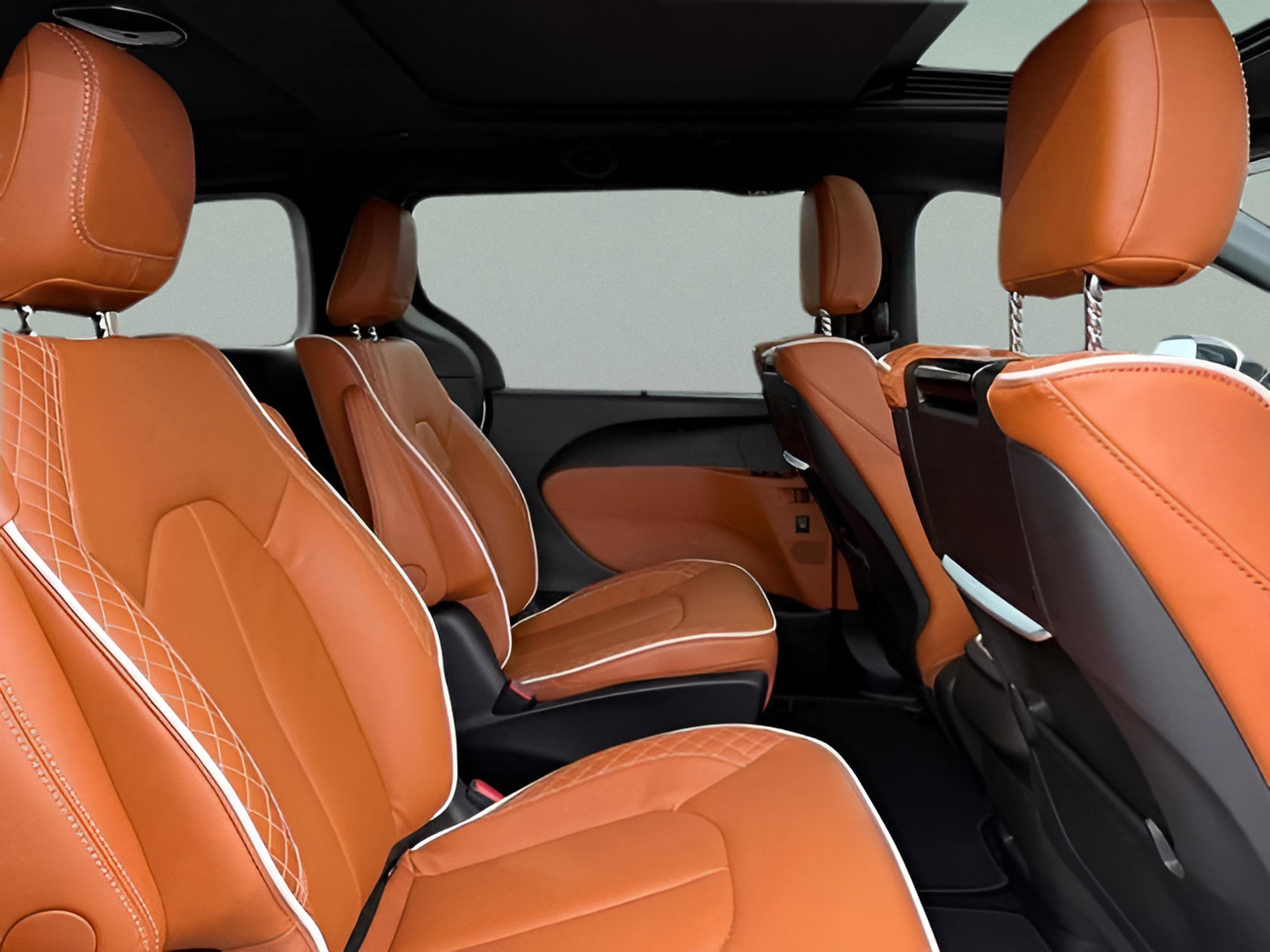 New 2026 Chrysler Pacifica Pinnacle w/ Trailer Tow Group image 12