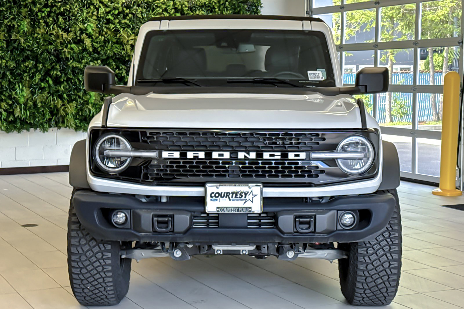 Certified 2023 Ford Bronco Wildtrak AWD/4WD image 9
