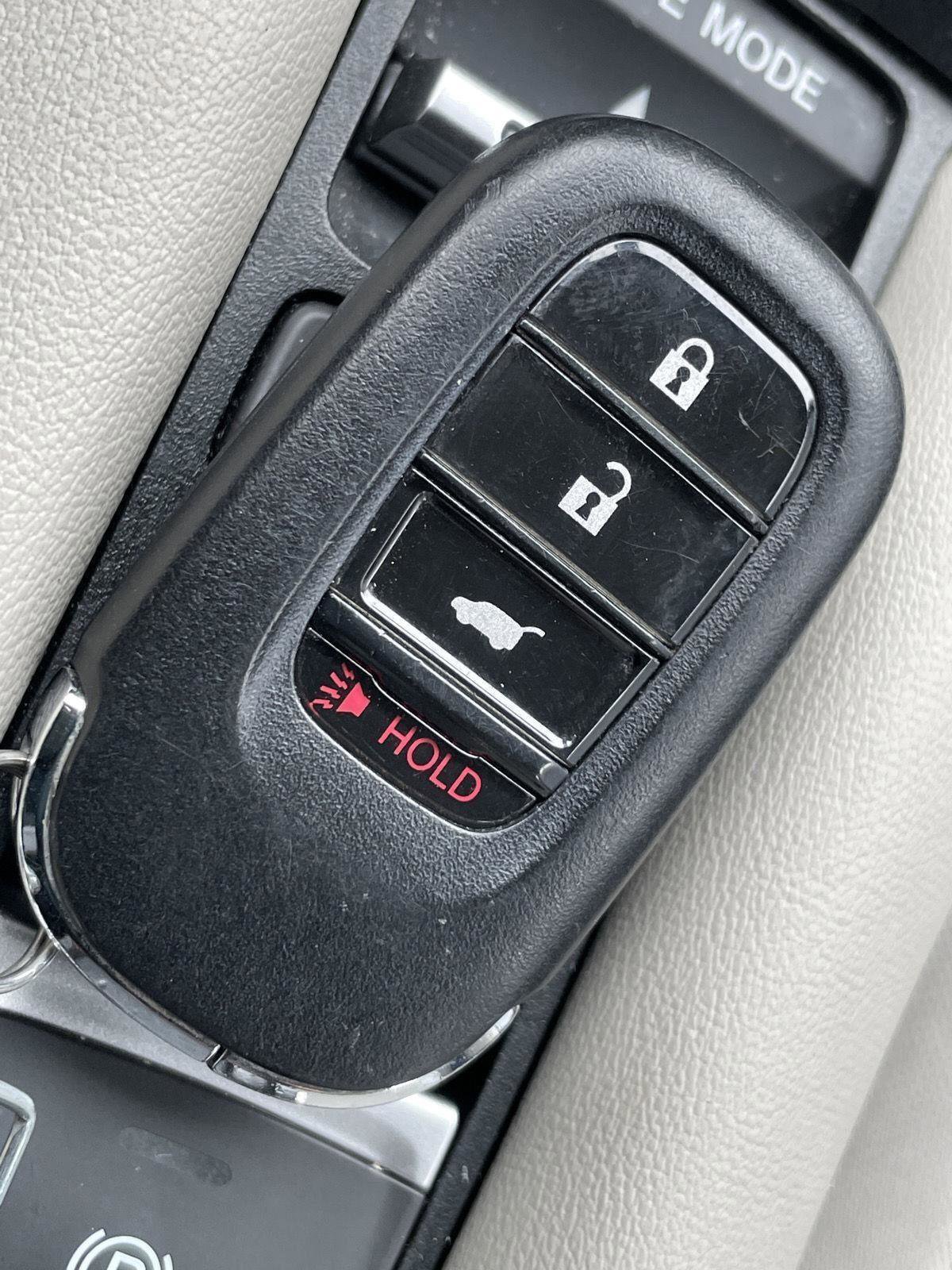 Used 2024 Honda HR-V LX image 32