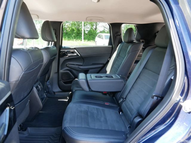 Used 2024 Mitsubishi Outlander SE AWD/4WD image 11