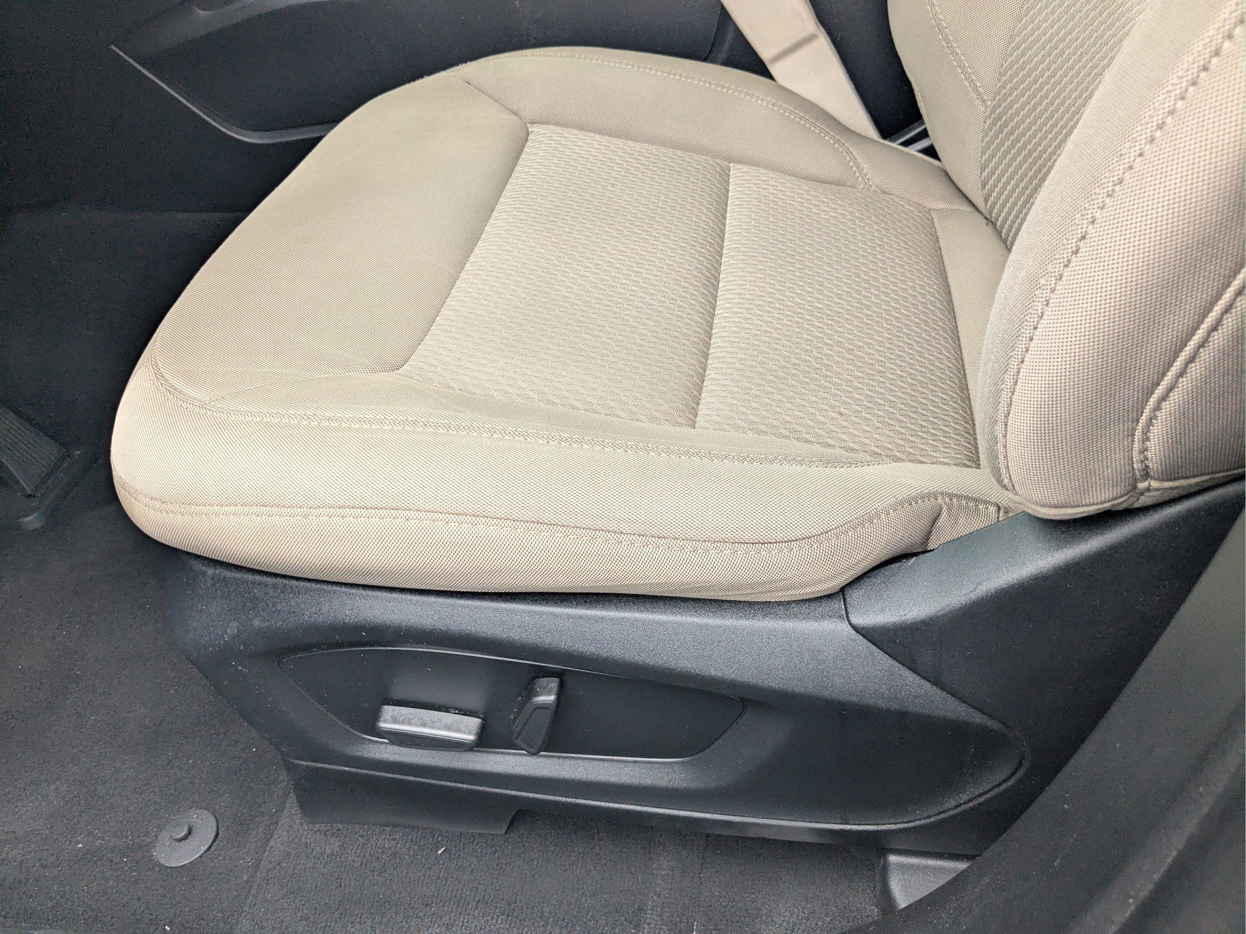 Used 2023 Ford Explorer 2WD image 16