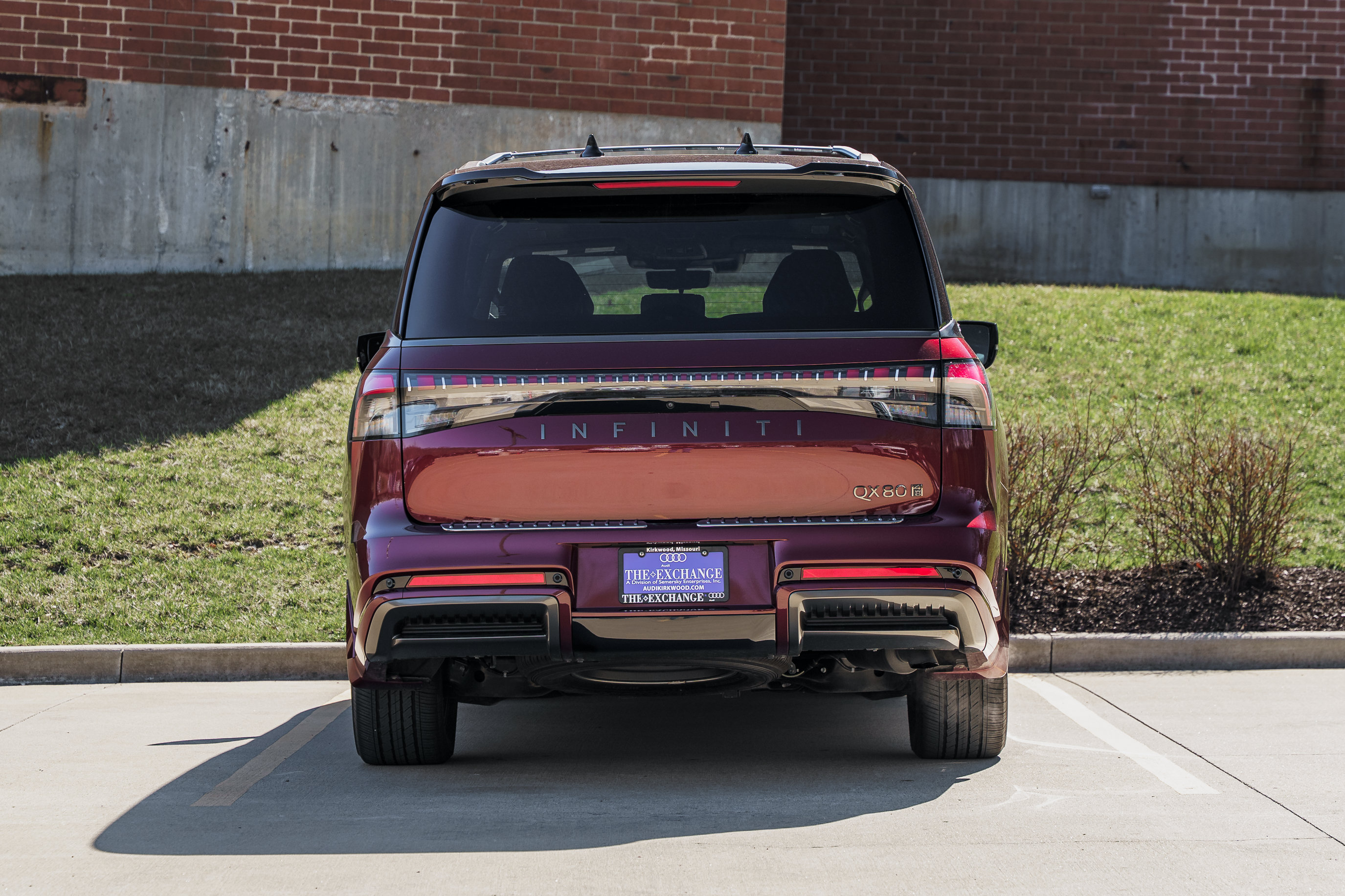 Used 2025 INFINITI QX80 Autograph w/ Autograph Exterior Package AWD/4WD image 29