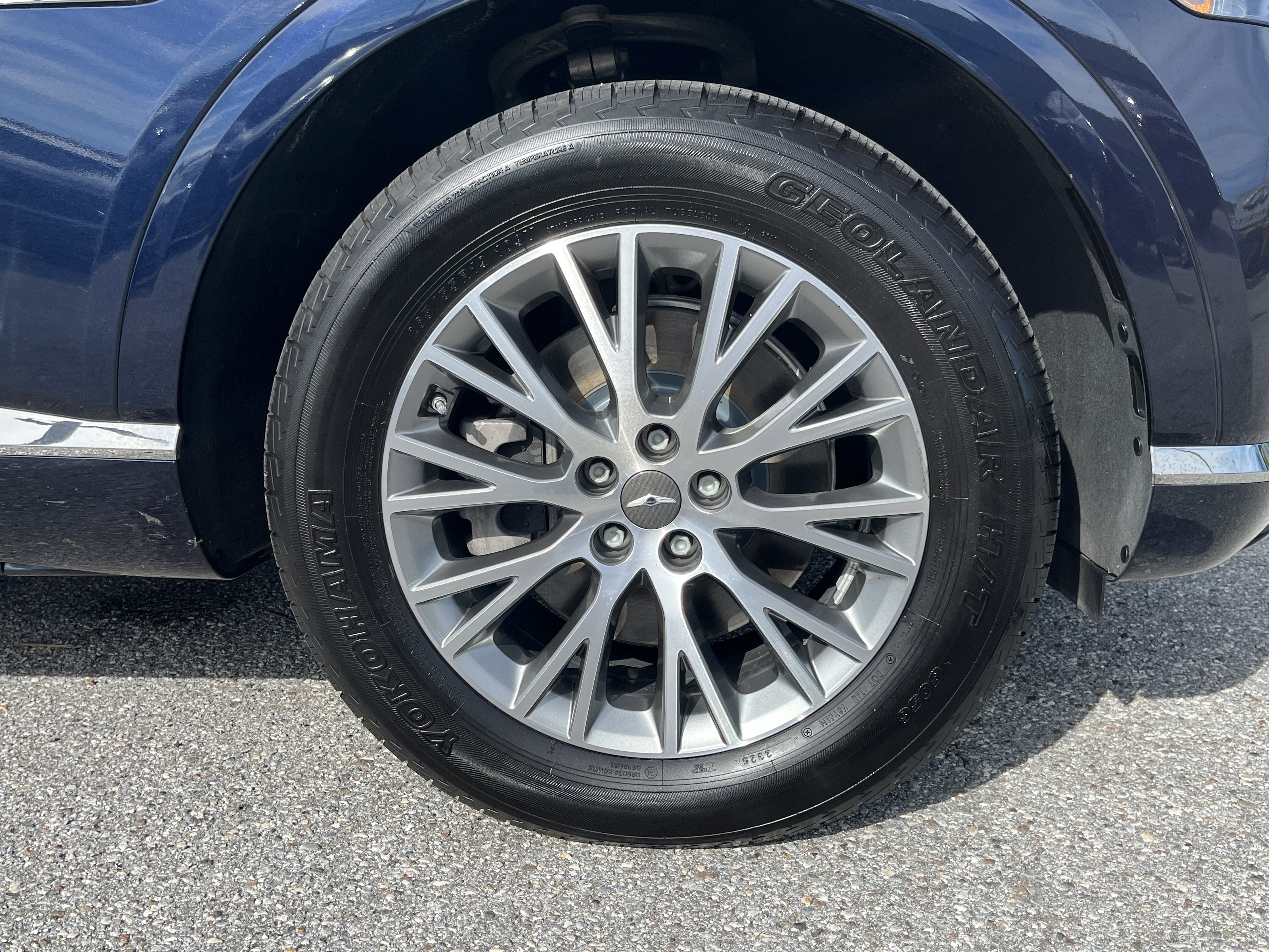 Used 2024 Genesis GV80 2.5T AWD/4WD image 12
