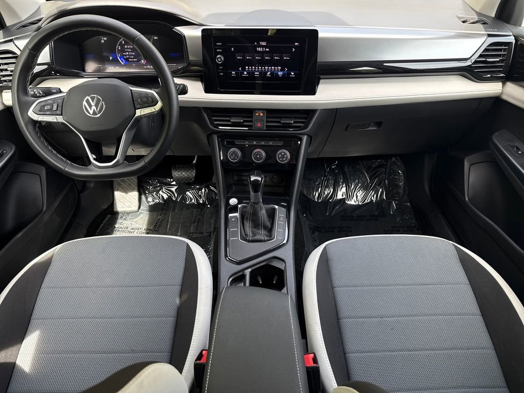 Used 2025 Volkswagen Taos S image 15
