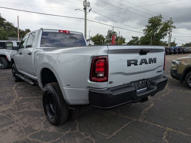 New 2026 RAM 3500 Tradesman AWD/4WD image 6