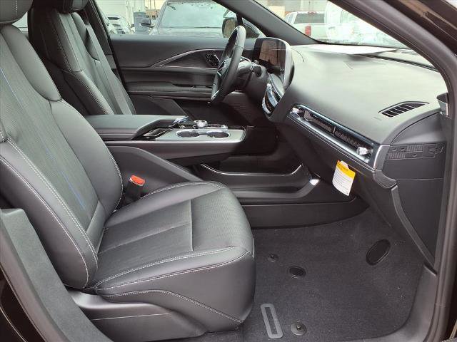 New 2026 Cadillac Lyriq Luxury RWD image 9