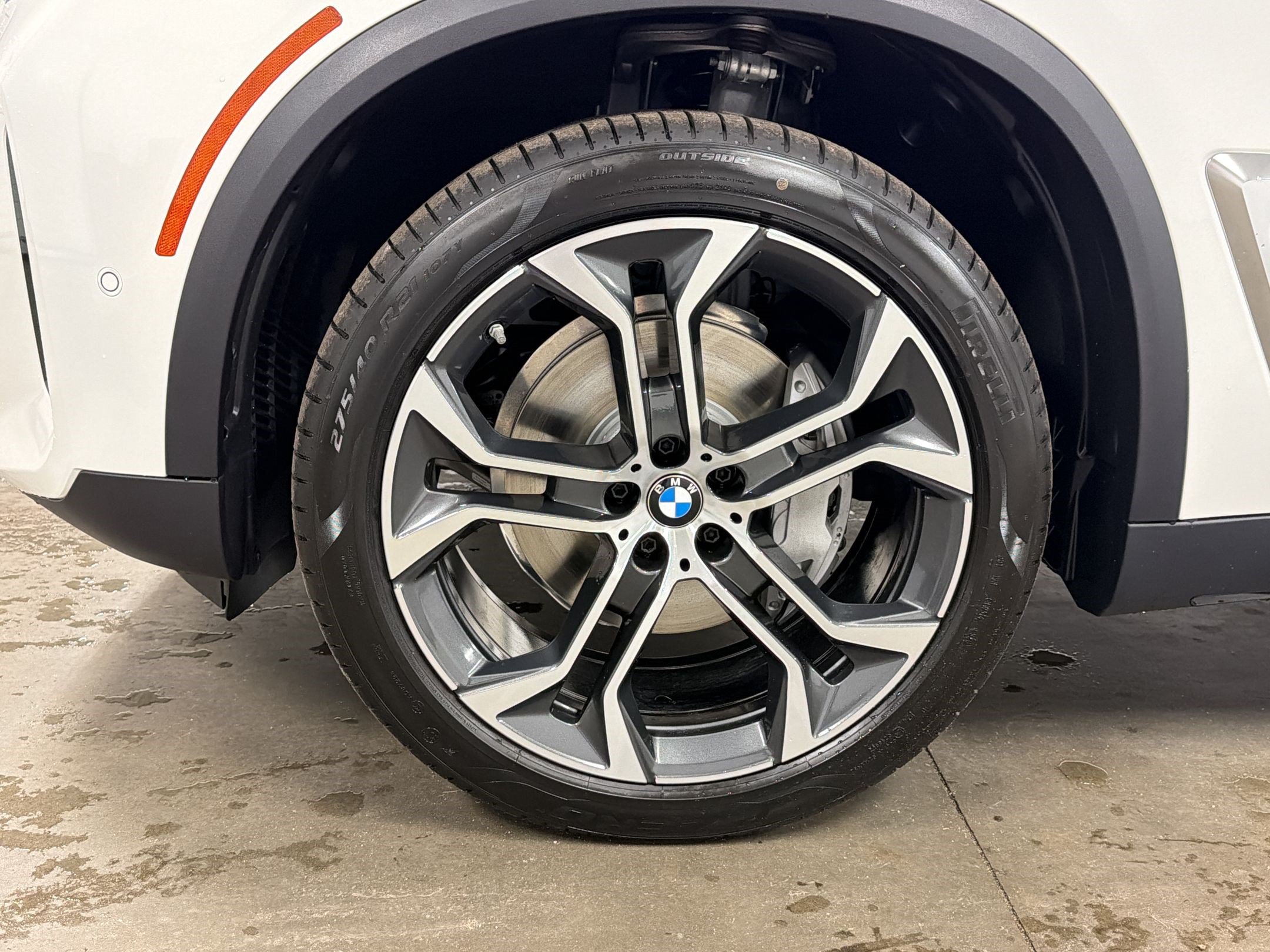 New 2026 BMW X5 sDrive40i w/ Climate Comfort Package RWD image 11