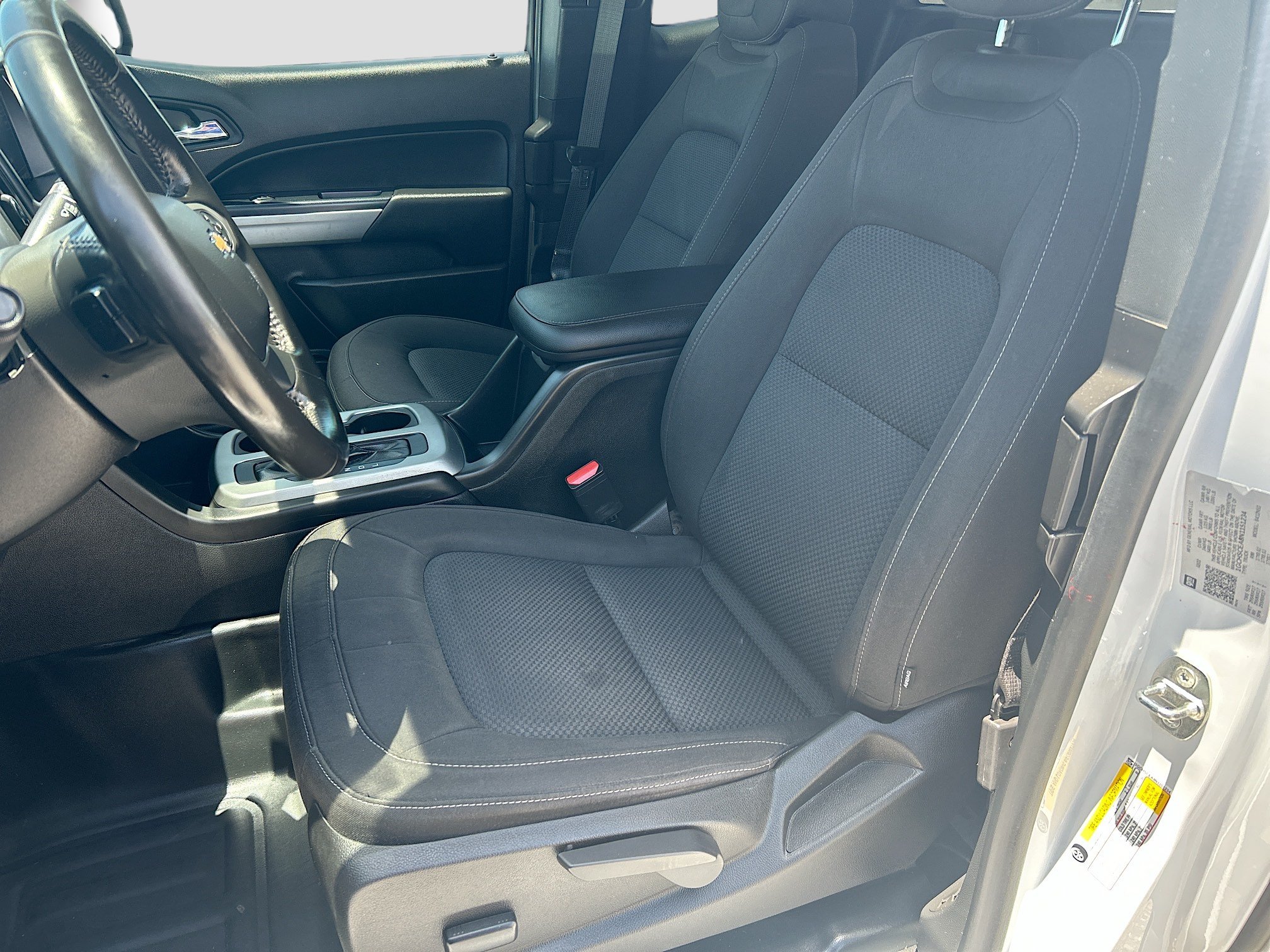 Used 2022 Chevrolet Colorado LT w/ Fleet Safety Package RWD image 20