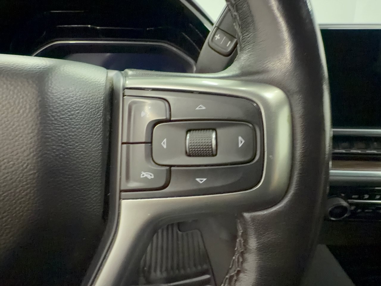 Used 2022 Chevrolet Silverado 1500 LT w/ All Star Edition Plus AWD/4WD image 19