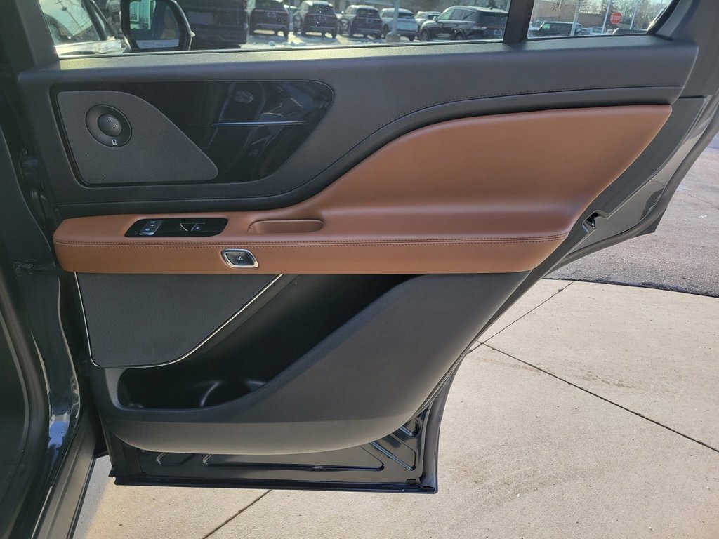 Certified 2024 Lincoln Aviator Reserve w/ Elements Package Plus image 24