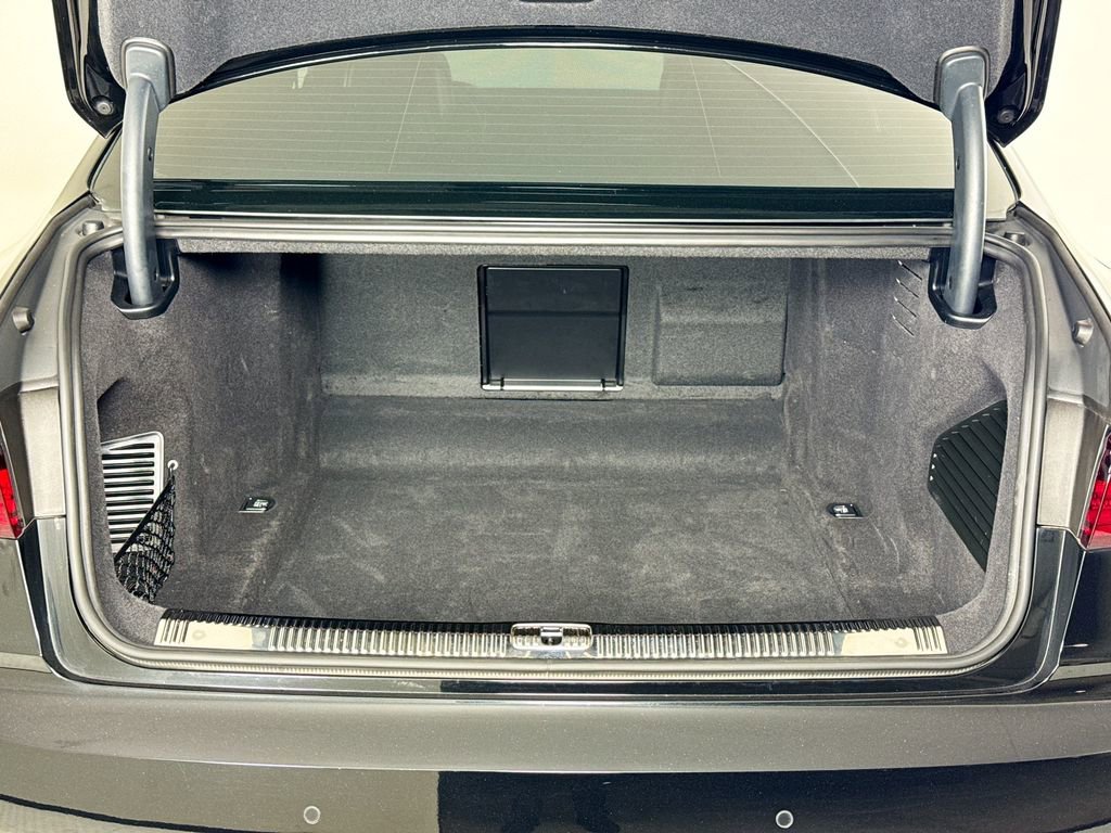 Used 2021 Audi A8 L 3.0T image 26