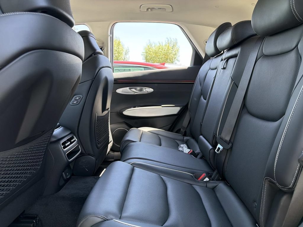 New 2026 Genesis GV70 2.5T Advanced AWD/4WD image 10