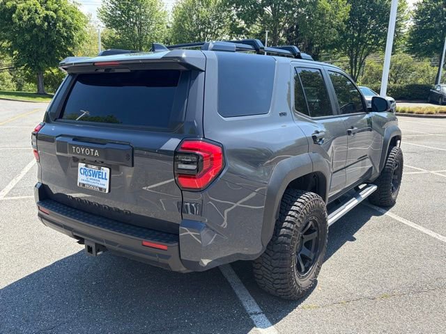 Used 2025 Toyota 4Runner SR5 AWD/4WD image 6