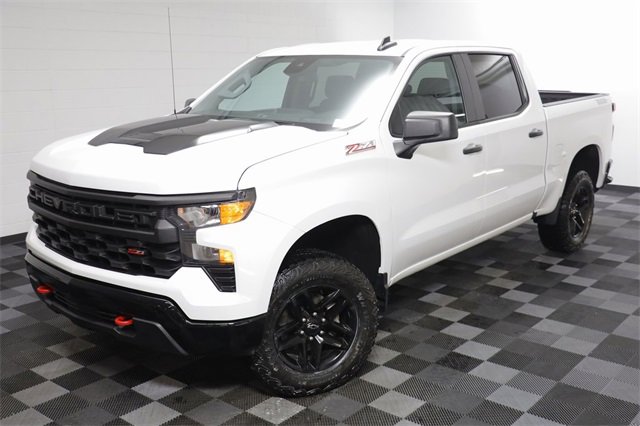 Used 2023 Chevrolet Silverado 1500 Custom Trail Boss image 2