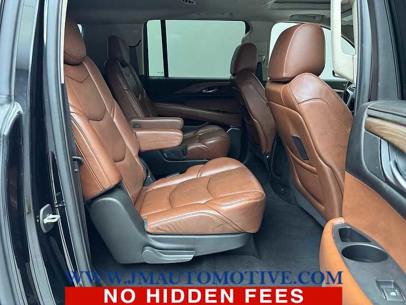 Used 2019 Cadillac Escalade ESV Luxury AWD/4WD image 21