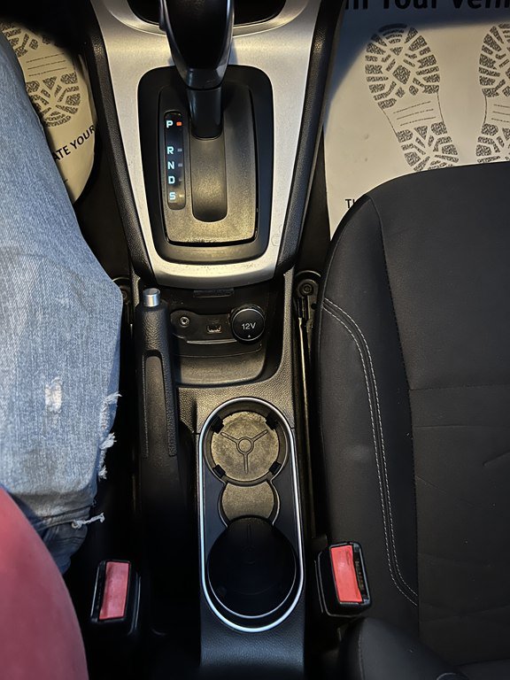 Used 2015 Ford Fiesta SE FWD image 21