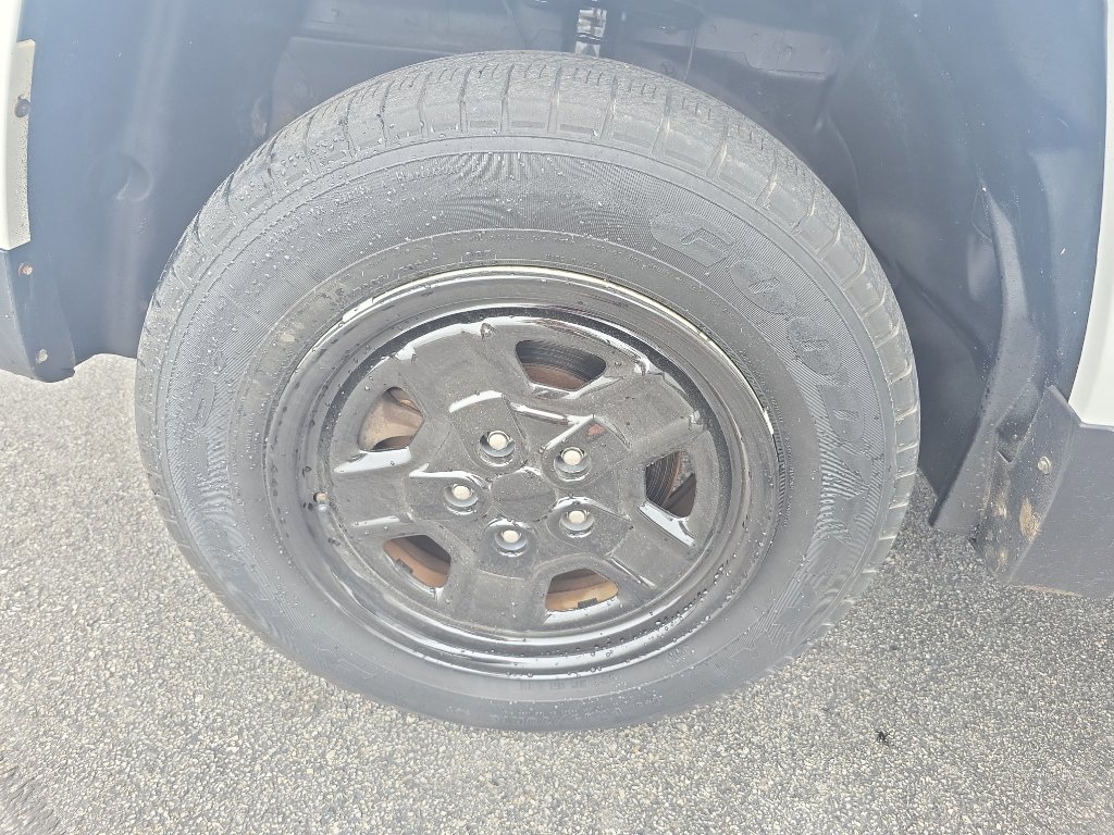 Used 2014 Jeep Patriot Sport image 25