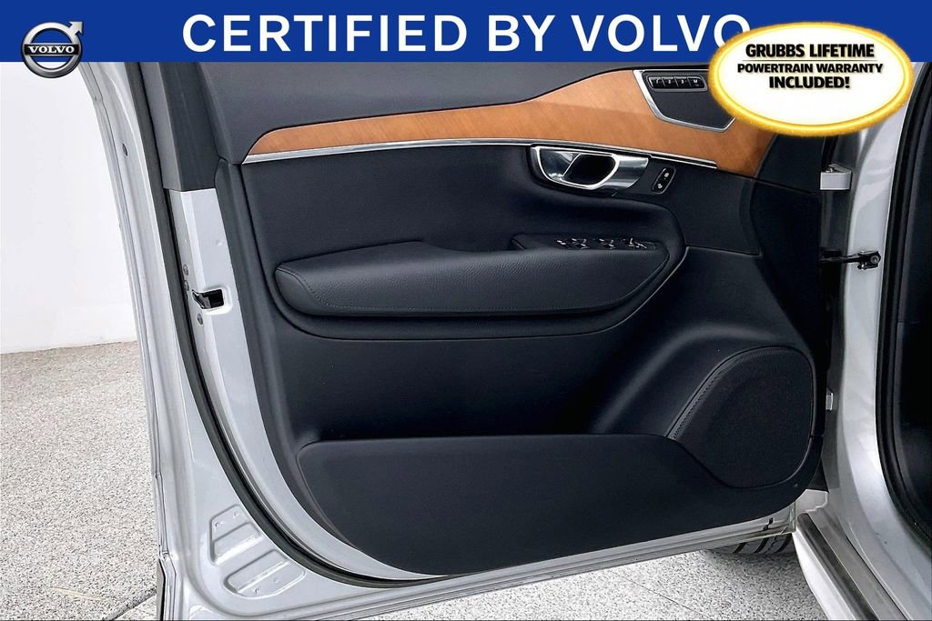 Used 2022 Volvo XC90 T5 Momentum w/ Climate Package image 21