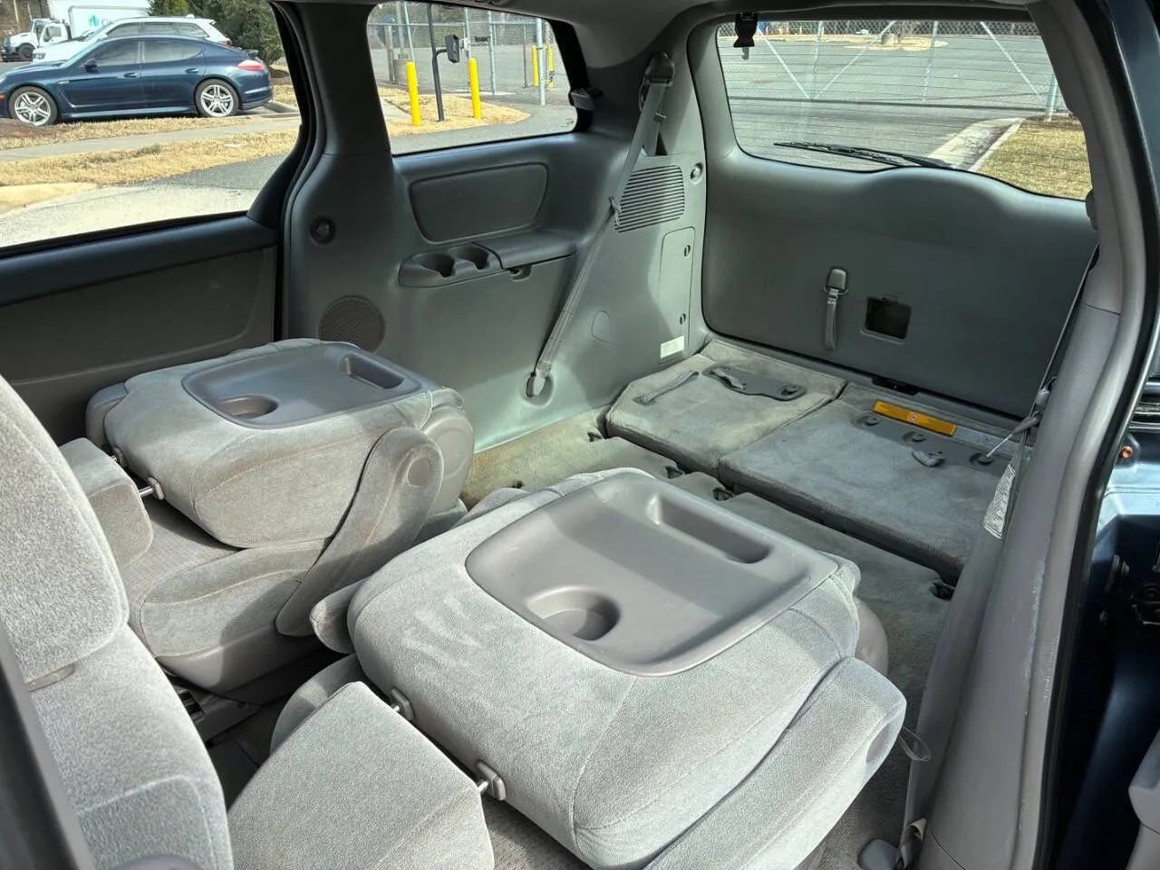 Used 2009 Toyota Sienna CE image 27