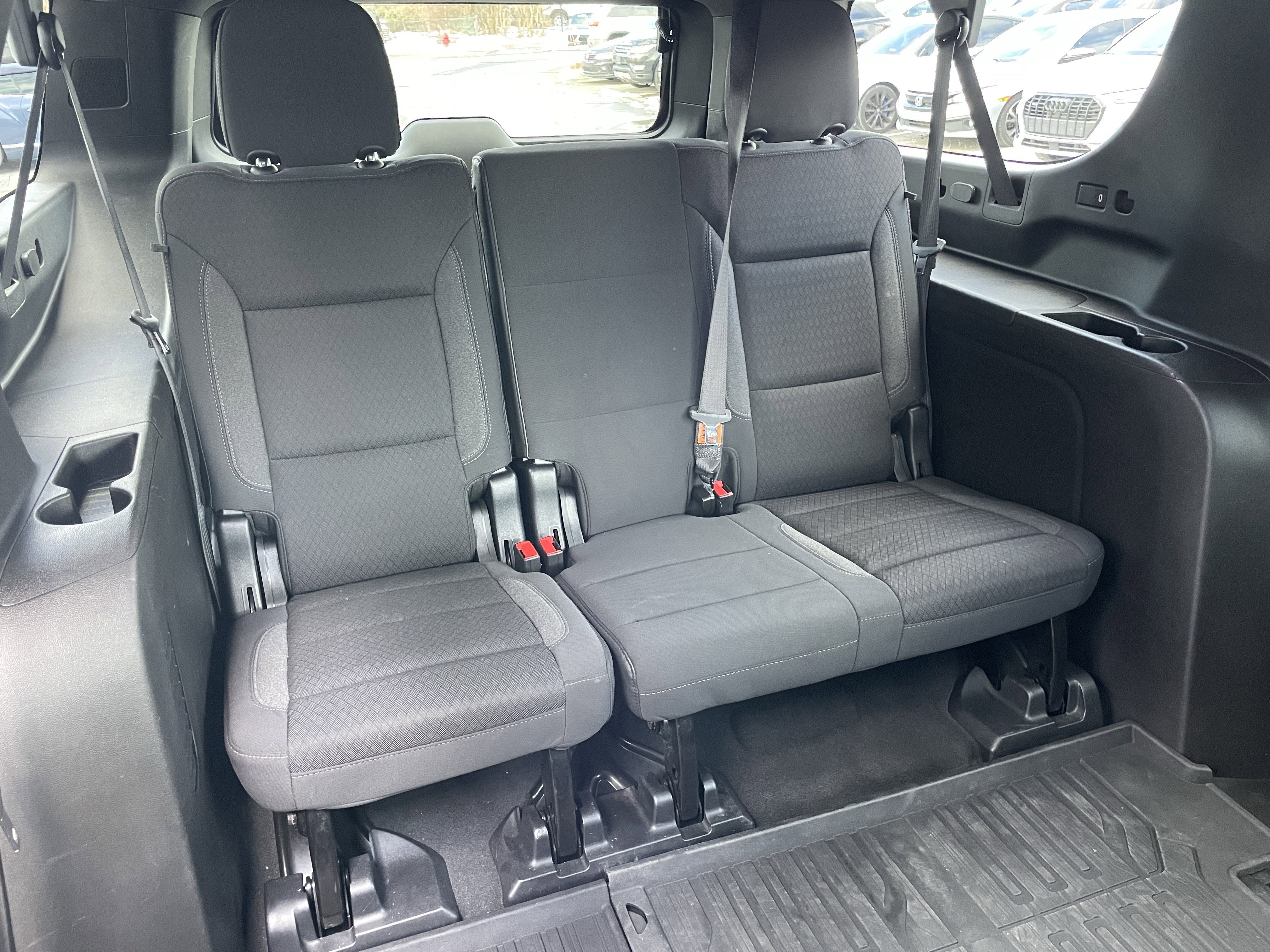 Used 2023 GMC Yukon XL SLE w/ Gmc Pro Safety Plus Package image 32