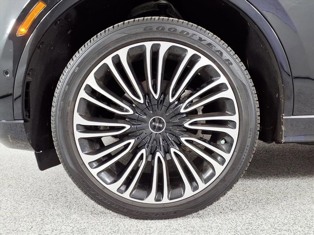 Used 2024 Lincoln Aviator Black Label w/ Class IV Trailer Tow Package image 20