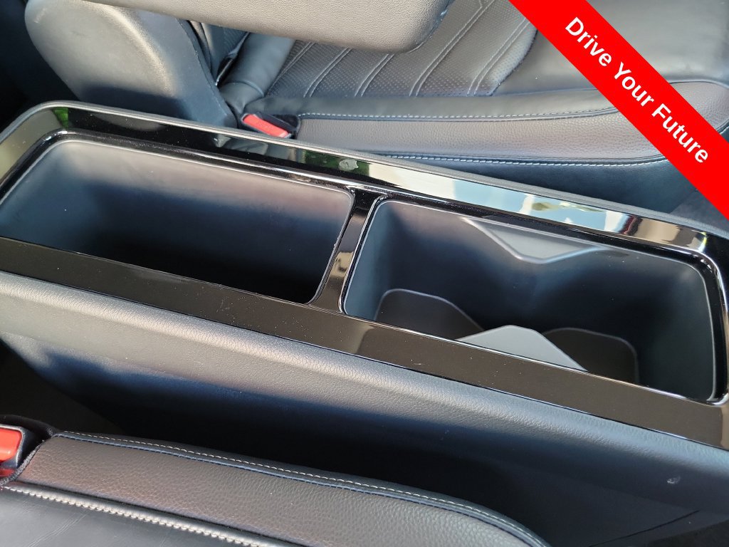Used 2022 Nissan Pathfinder Platinum w/ Cargo Package FWD image 24