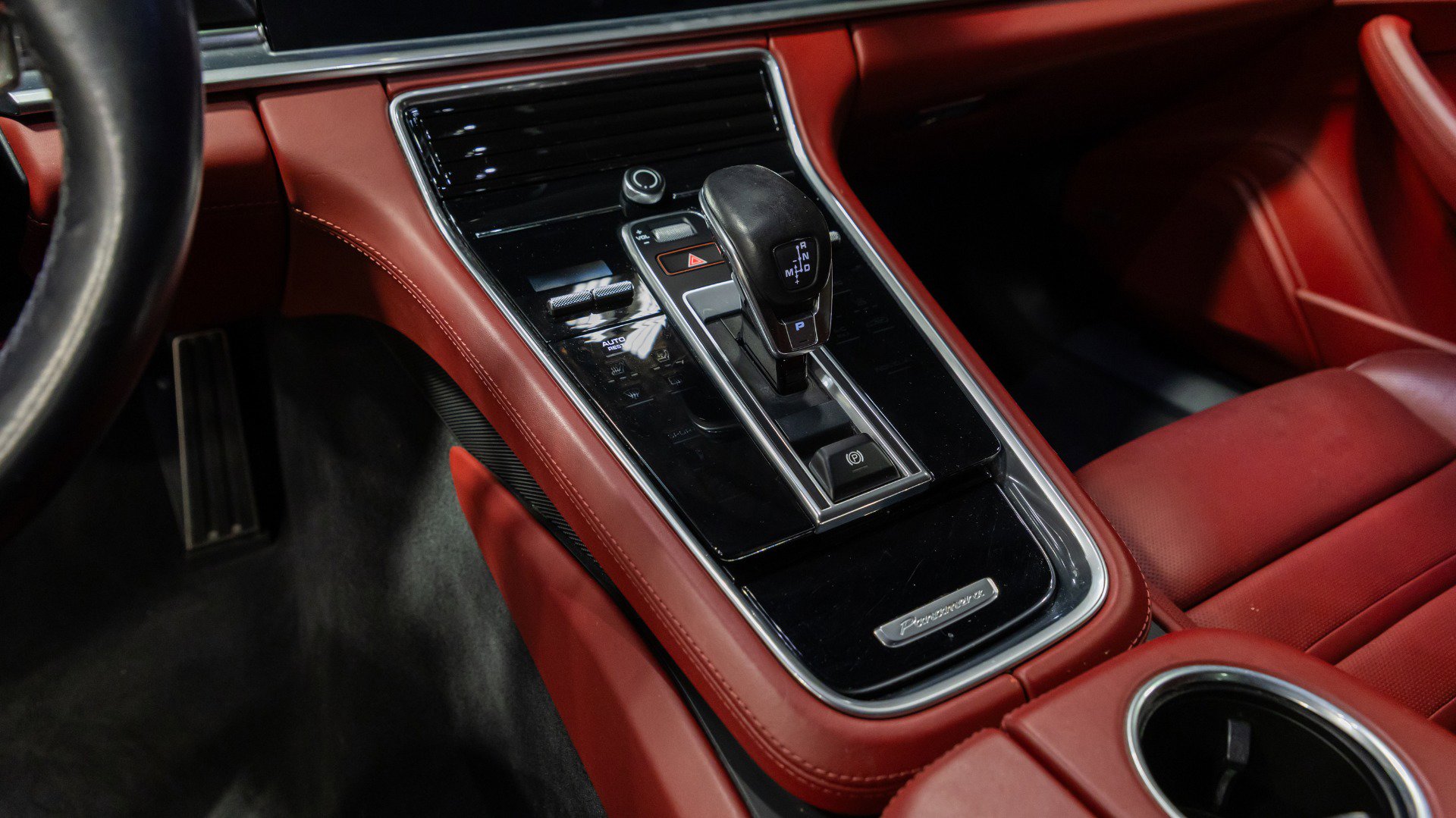 Used 2020 Porsche Panamera GTS image 65