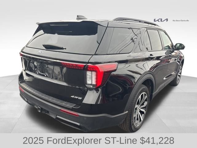 Used 2025 Ford Explorer ST-Line image 8