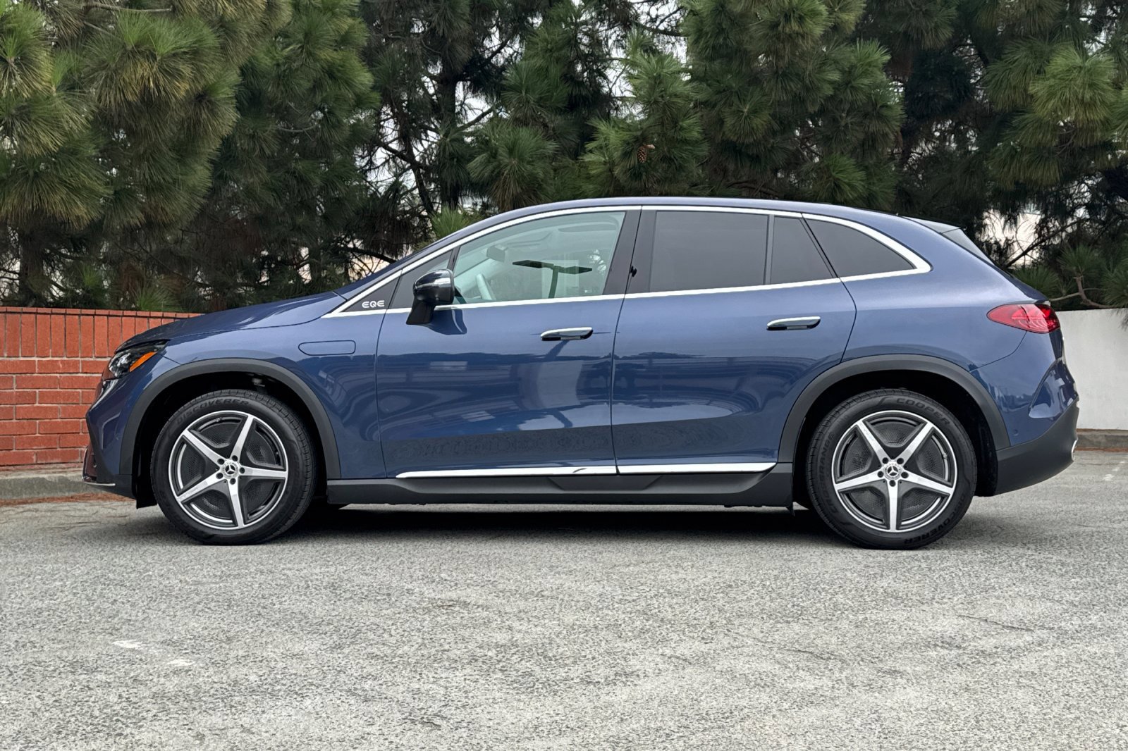 Certified 2023 Mercedes-Benz EQE 500 4MATIC SUV image 8