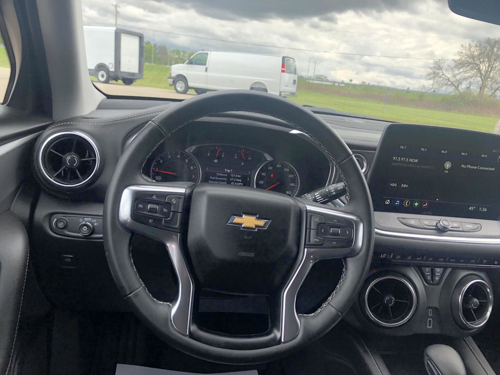 Used 2024 Chevrolet Blazer LT FWD image 14