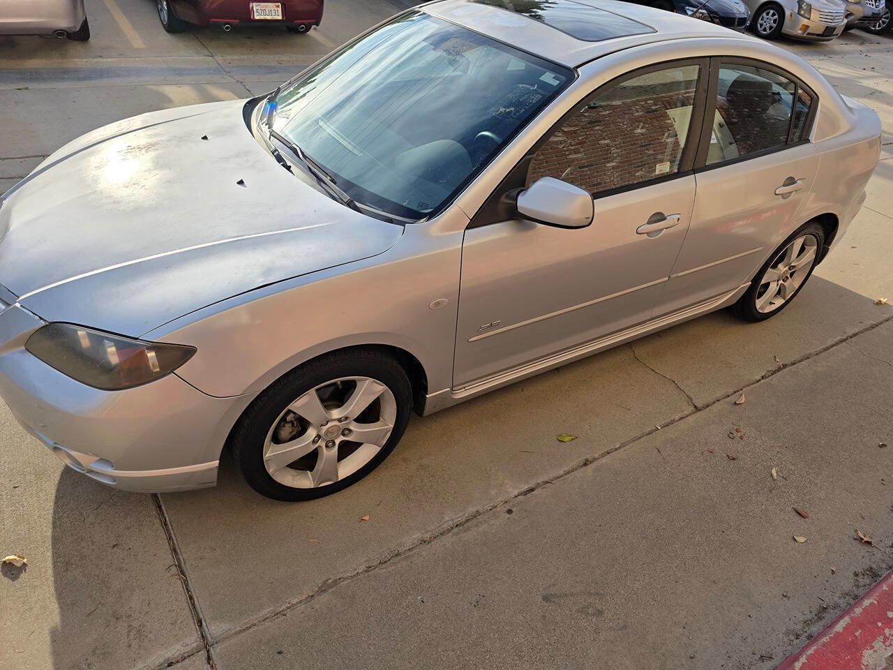 Used 2004 MAZDA MAZDA3 s w/ Moonroof & 6-CD Pkg FWD image 8