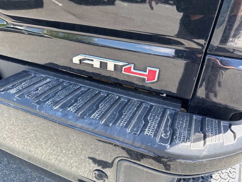 Used 2025 GMC Sierra 3500 AT4 AWD/4WD image 8