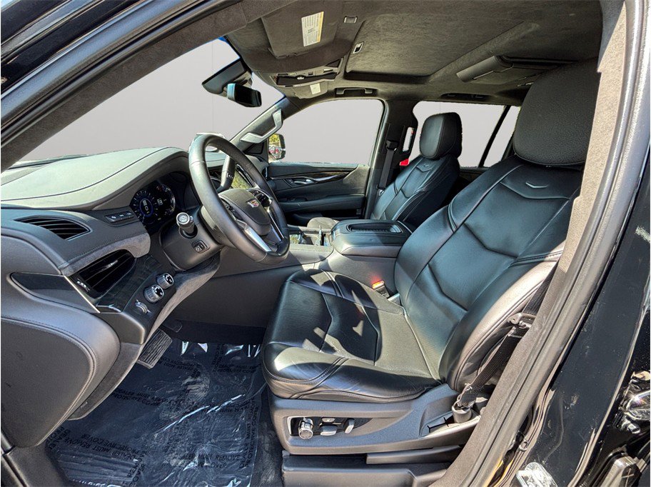 Used 2019 Cadillac Escalade ESV Platinum image 2