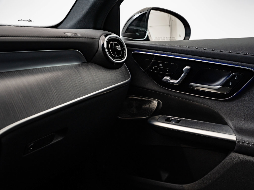 Certified 2024 Mercedes-Benz GLC 300 4MATIC image 39