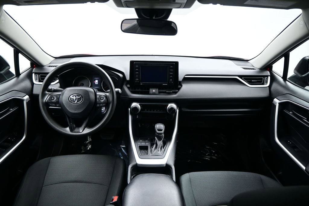 Used 2021 Toyota RAV4 LE w/ Carpet Mat Package (TMS) FWD image 10