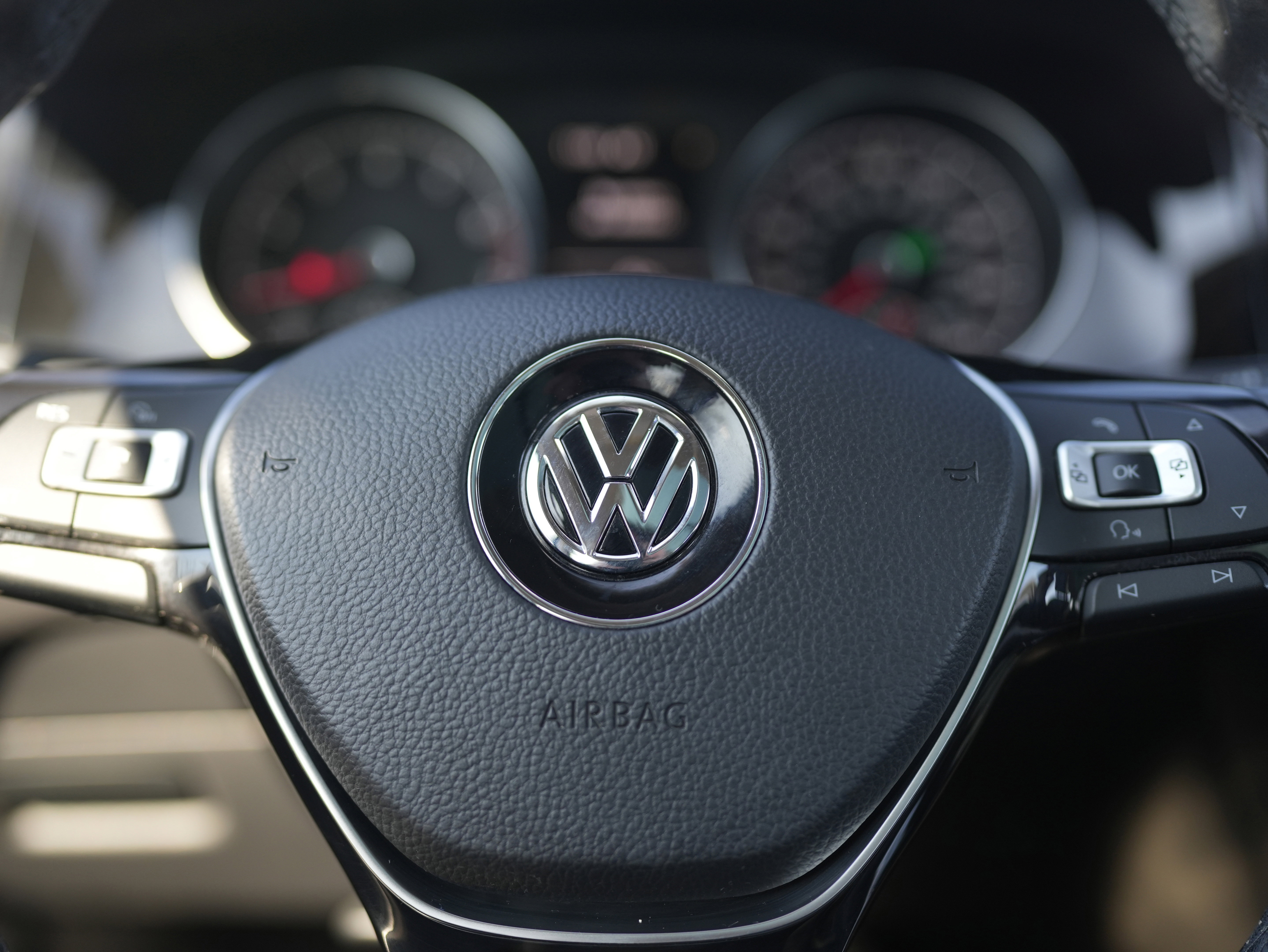 Used 2016 Volkswagen Golf SEL w/ Lighting Package (SEL) image 20