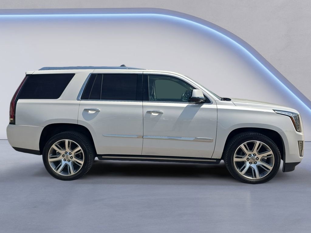 Used 2016 Cadillac Escalade Premium RWD image 6