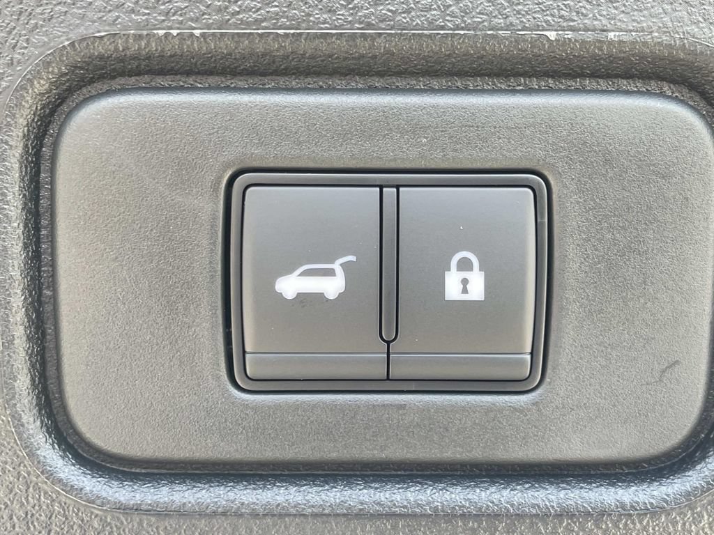 New 2026 Nissan Pathfinder SL FWD image 13