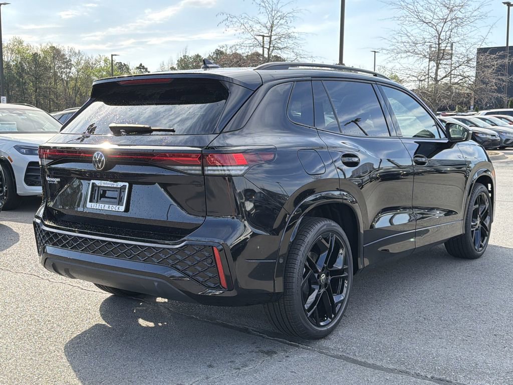 New 2026 Volkswagen Tiguan SE R-Line FWD image 5