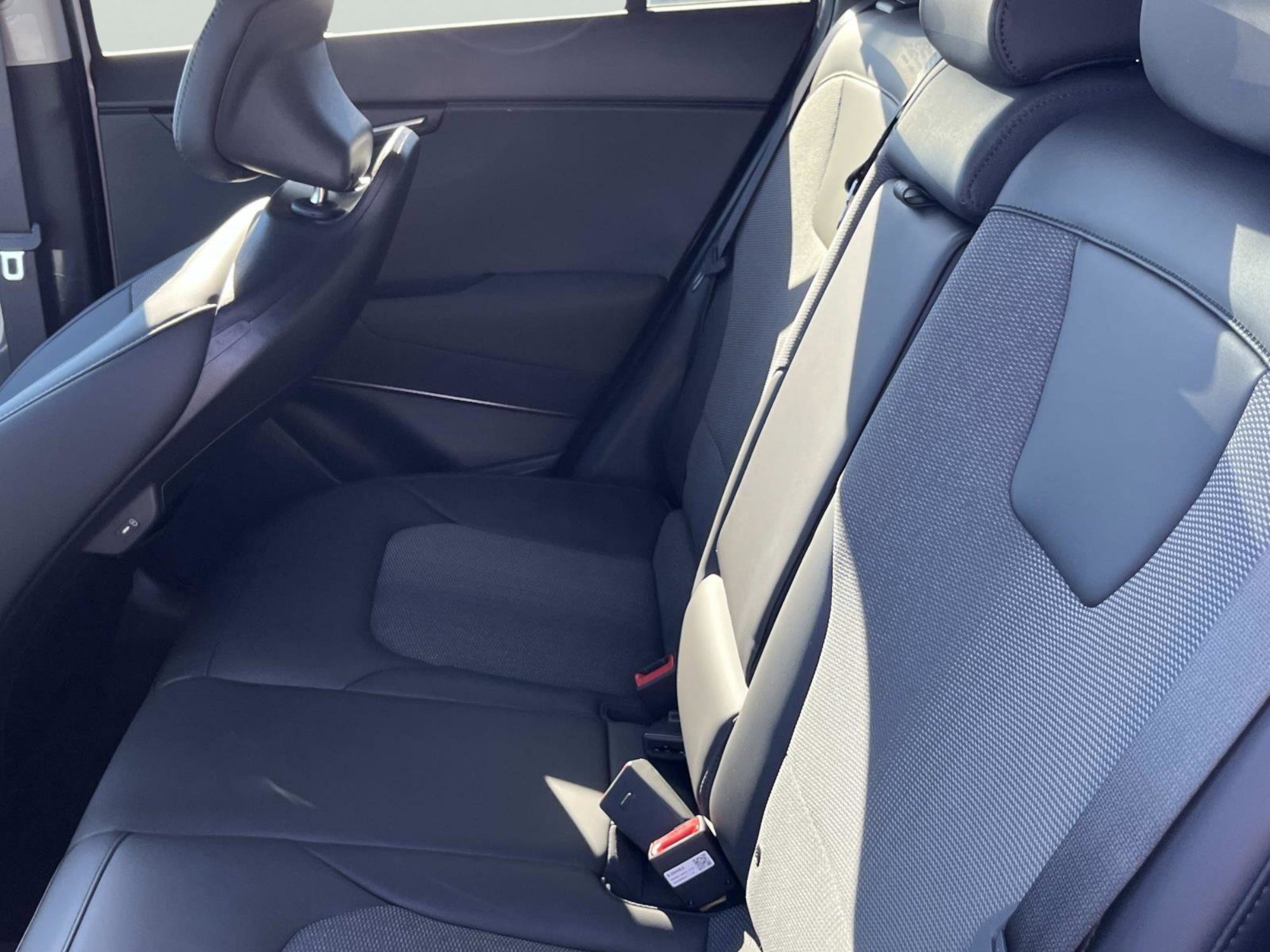 New 2025 Kia Niro EX w/ EX Cold Weather Package FWD image 20