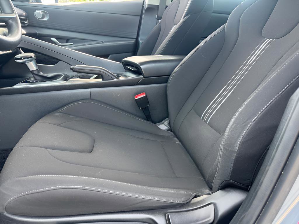 Used 2023 Hyundai Elantra SEL FWD image 17